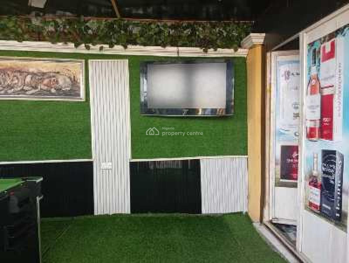 a Functional, Income-generating Quick Service Restaurant, Along Aba Road, Ikot Ekpene, Ikot Ekpene, Akwa Ibom, Restaurant / Bar for Sale