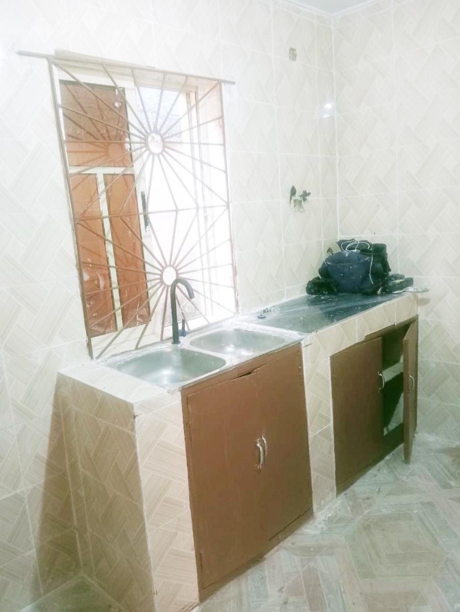 Luxury Mini Flat, Omole Phase 2, Ikeja, Lagos, Mini Flat (room and Parlour) for Rent