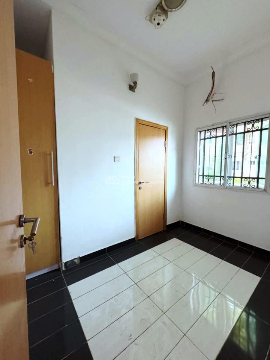 Spacious. Functional,  This 4-bedroom Terrace Duplex, Ikate Elegushi, Lekki, Lagos, Terraced Duplex for Rent