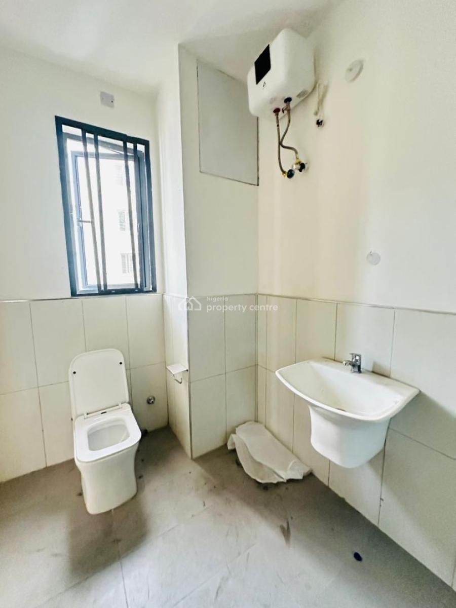 2 Bedroom Apartment with Swimming Pool ,gym &elevator, Ikate, Lekki, Lagos, Flat / Apartment for Rent