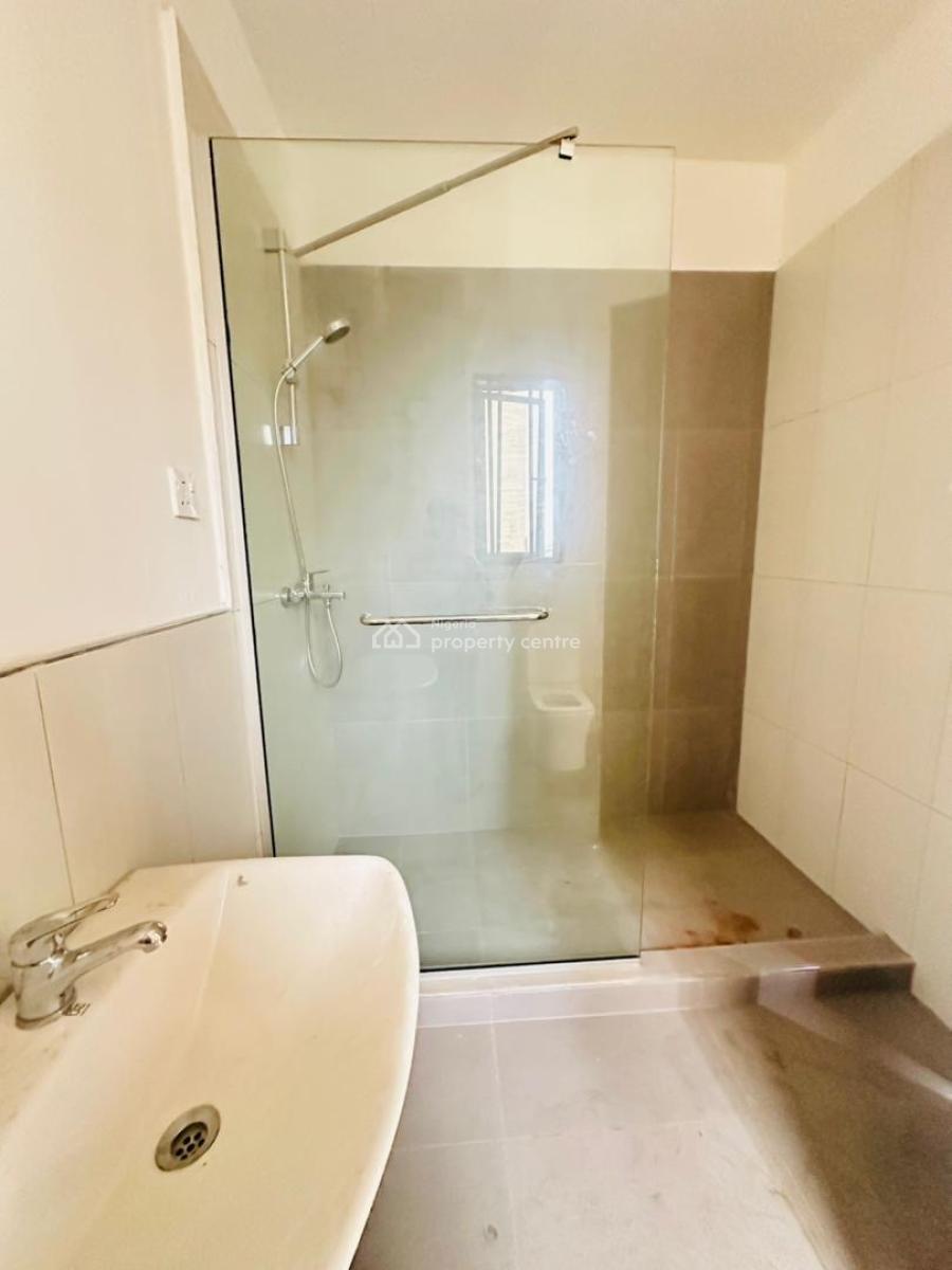 2 Bedroom Apartment with Swimming Pool ,gym &elevator, Ikate, Lekki, Lagos, Flat / Apartment for Rent