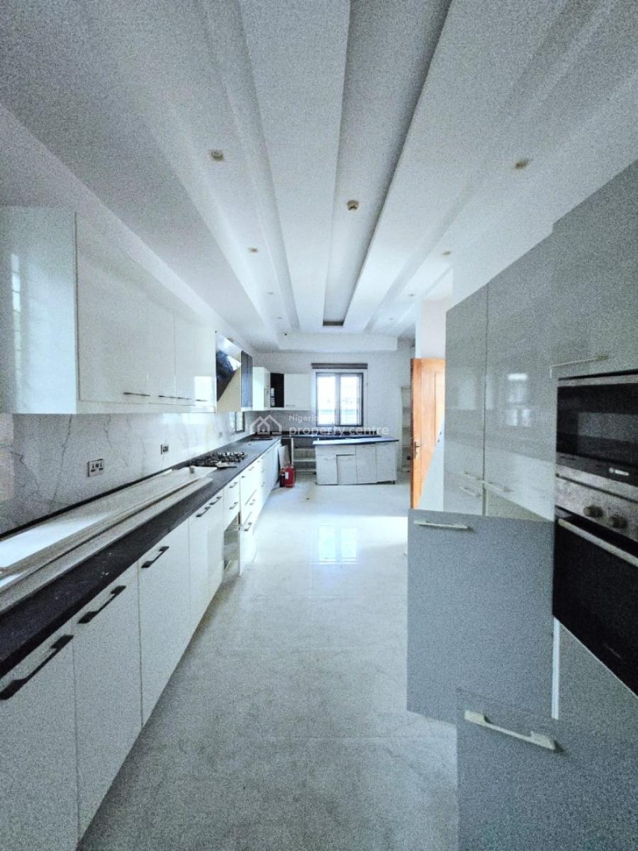 Massive 5-bedroom Detached House, Pinnock Beach Estate, Osapa, Lekki, Lagos, Detached Duplex for Sale