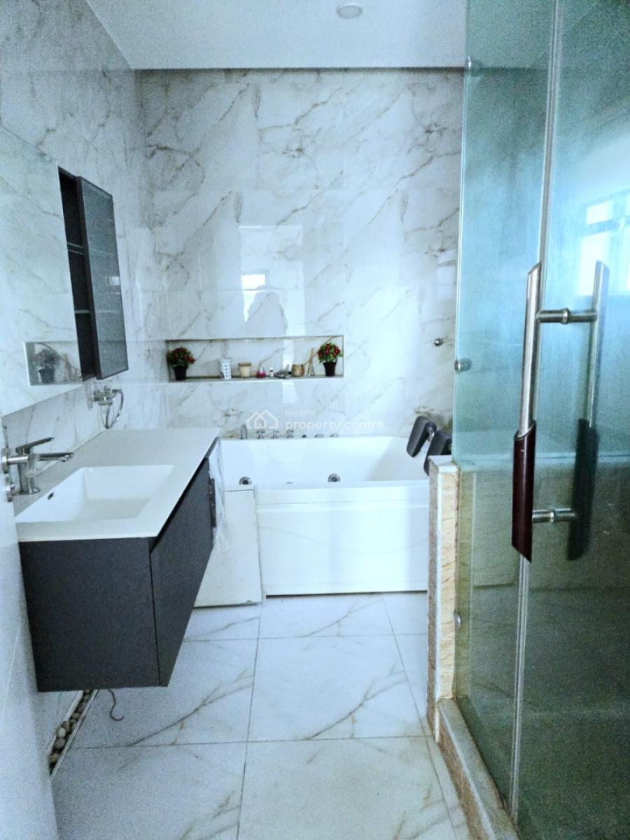 Massive 5-bedroom Detached House, Pinnock Beach Estate, Osapa, Lekki, Lagos, Detached Duplex for Sale