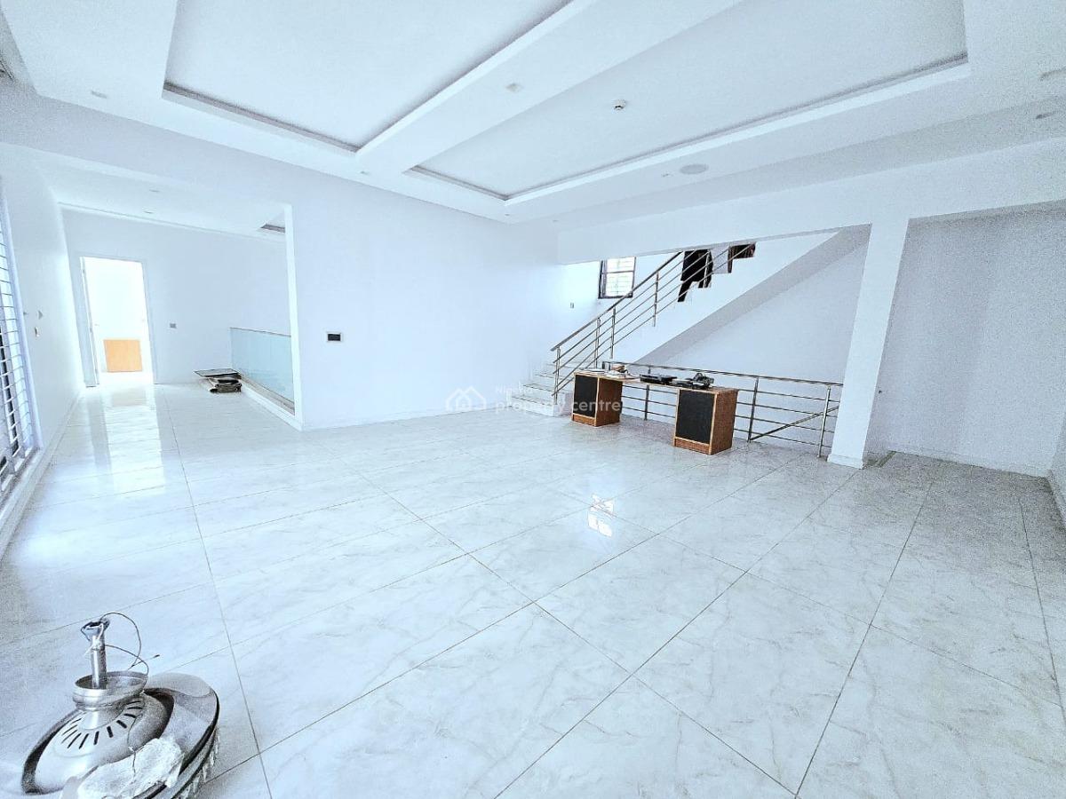 Massive 5-bedroom Detached House, Pinnock Beach Estate, Osapa, Lekki, Lagos, Detached Duplex for Sale