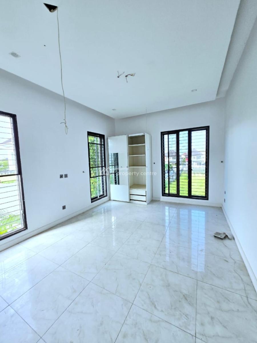 Massive 5-bedroom Detached House, Pinnock Beach Estate, Osapa, Lekki, Lagos, Detached Duplex for Sale