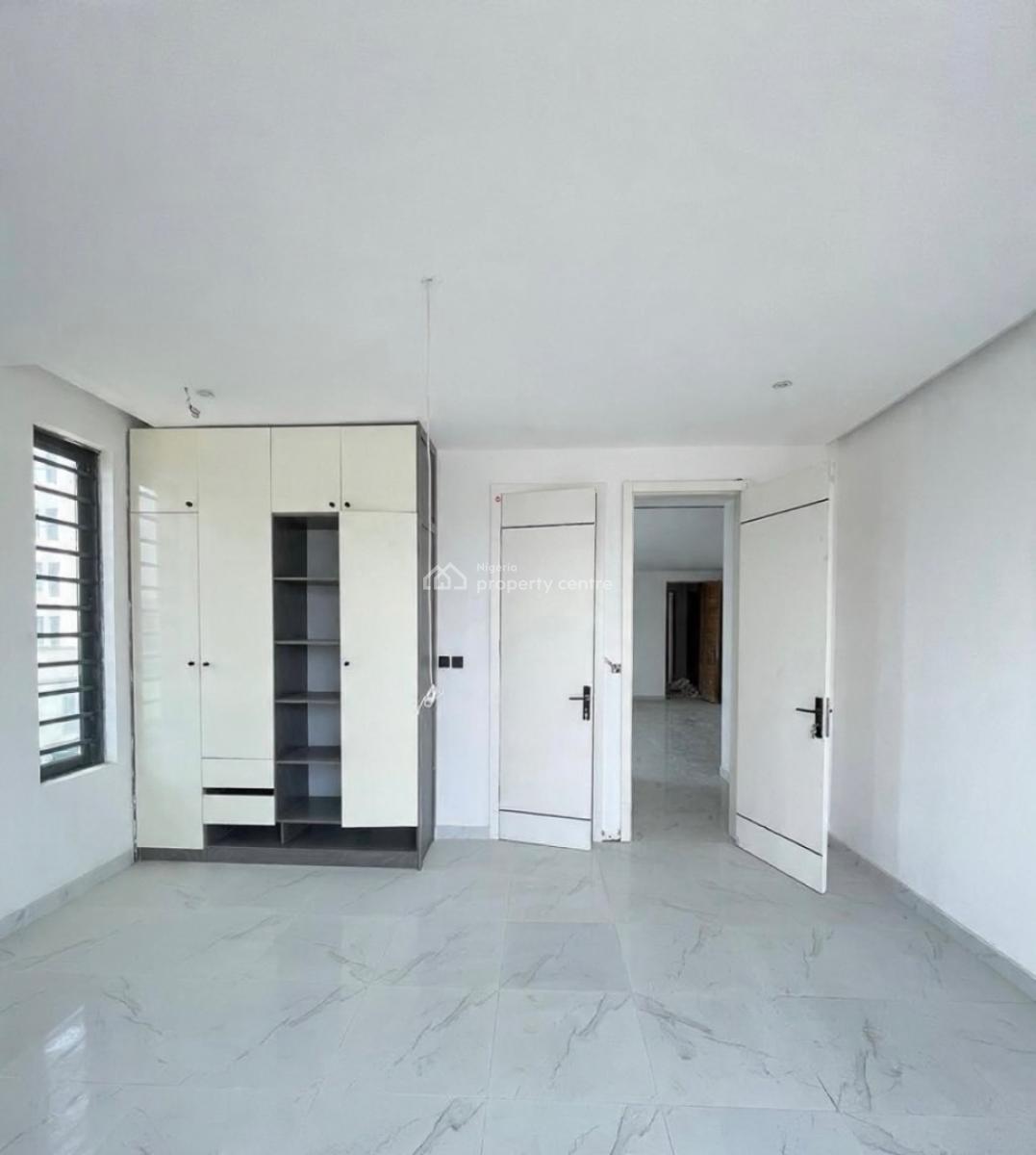 Lovely 3 Bedroom Apartment with Pool,gym and Bq, Lekki Phase 1, Lekki Phase 1, Lekki, Lagos, Block of Flats for Sale