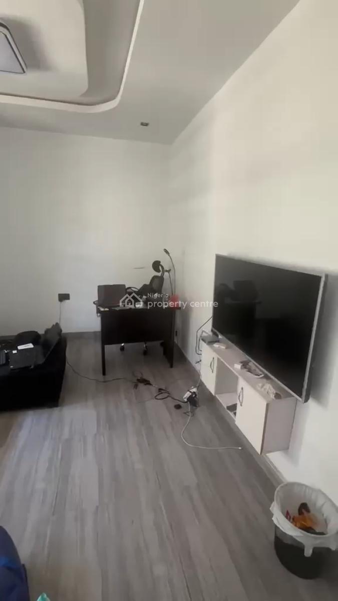 Standard Mini Flat, Toye Kuti at John, Jibowu, Yaba, Lagos, Mini Flat (room and Parlour) for Rent