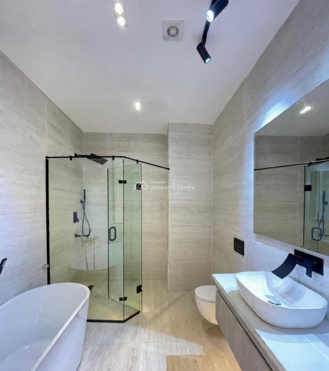 Lovely 2 Bedroom Penthouse with Pool,gym and Bq, Lekki Phase 1, Lekki Phase 1, Lekki, Lagos, Detached Duplex for Sale