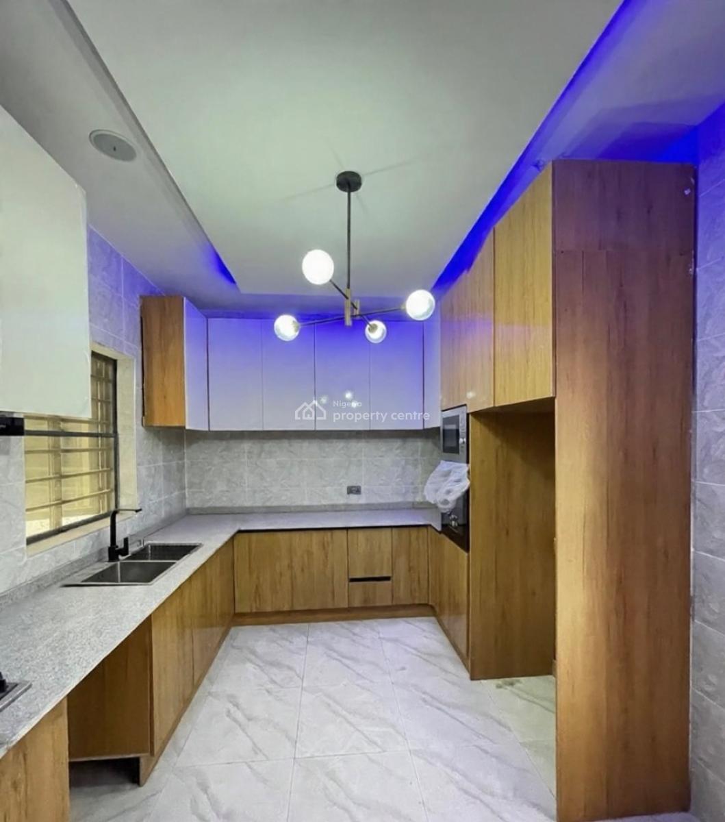 Lovely 3 Bedroom Apartment with Swimming Pool and Bq, Ikate, Ikate, Lekki, Lagos, Block of Flats for Sale