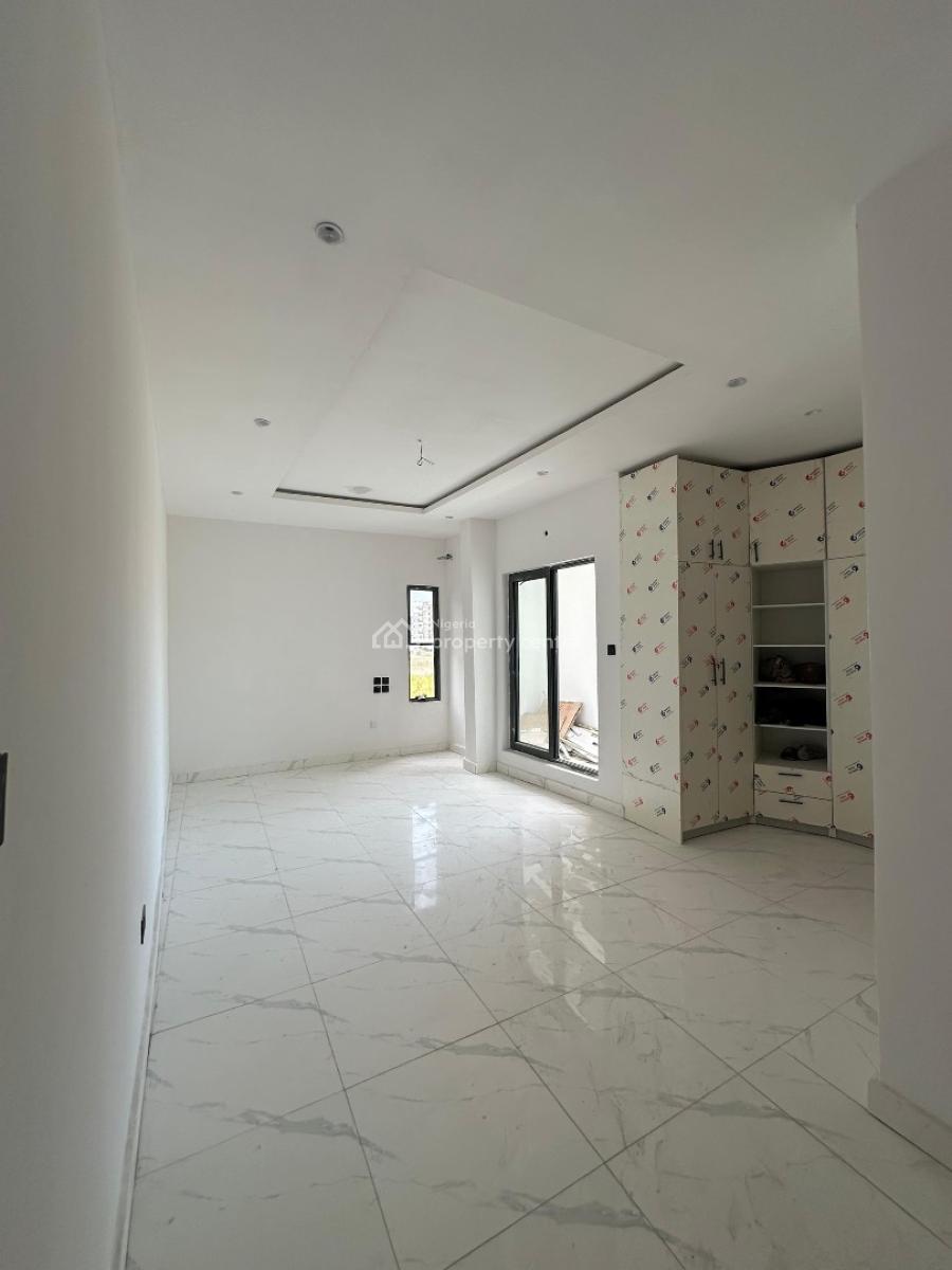 Very Spacious 2 Bedroom Apartment with Swimming Pool, Ikate, Lekki, Lagos, Flat / Apartment for Sale