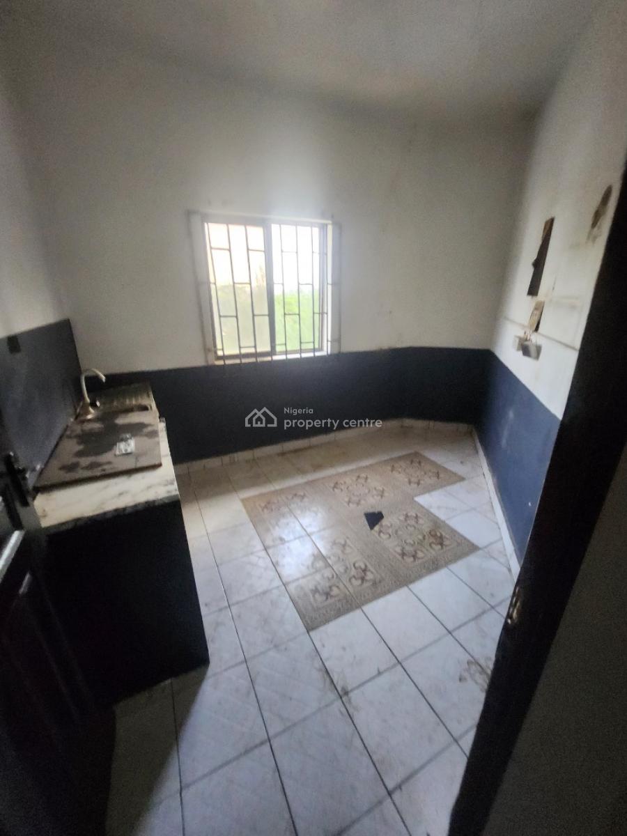 Nice 1 Bedroom Flat with Massive Kitchen & Toilet,2nd Floor, Off Amino Kano, Wuse 2, Abuja, Flat / Apartment for Rent