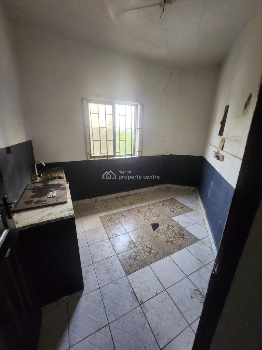 Nice 1 Bedroom Flat with Massive Kitchen & Toilet,2nd Floor, Off Amino Kano, Wuse 2, Abuja, Flat / Apartment for Rent