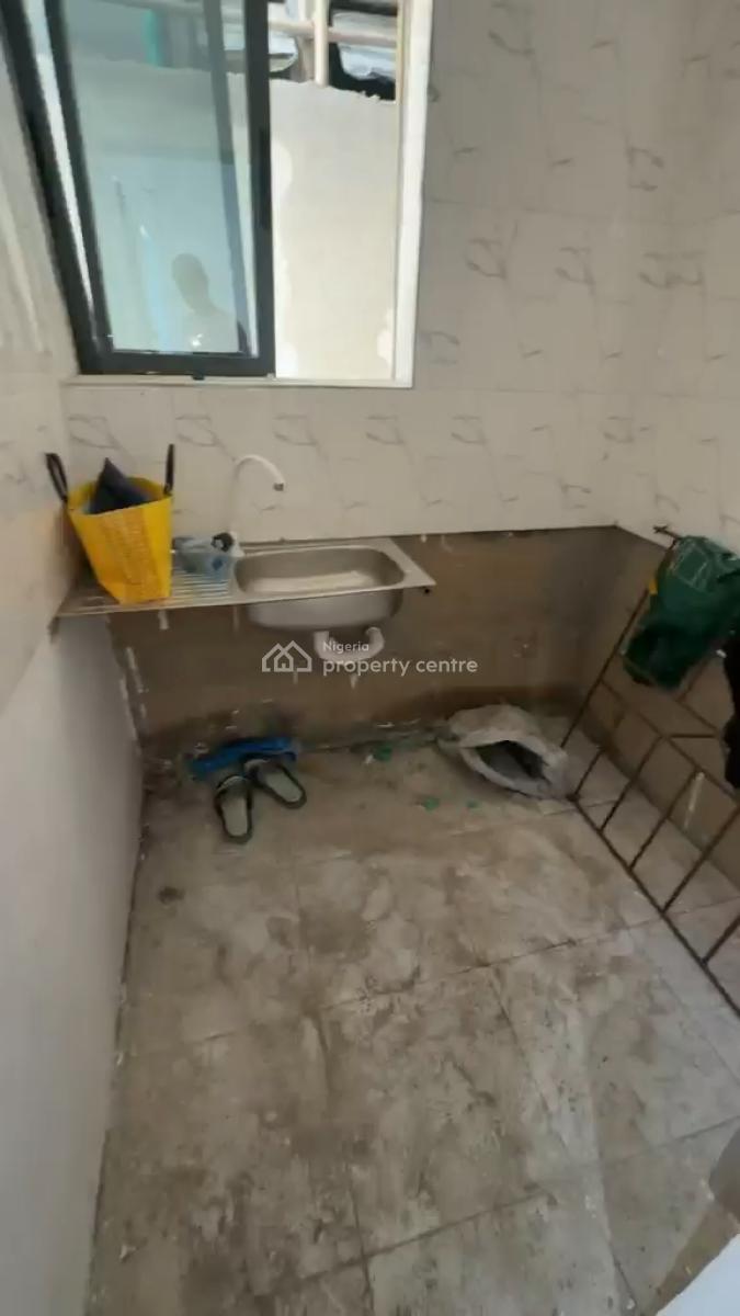 Standard Roomself Contain, Palmgrove, Ilupeju, Lagos, Self Contain (single Rooms) for Rent