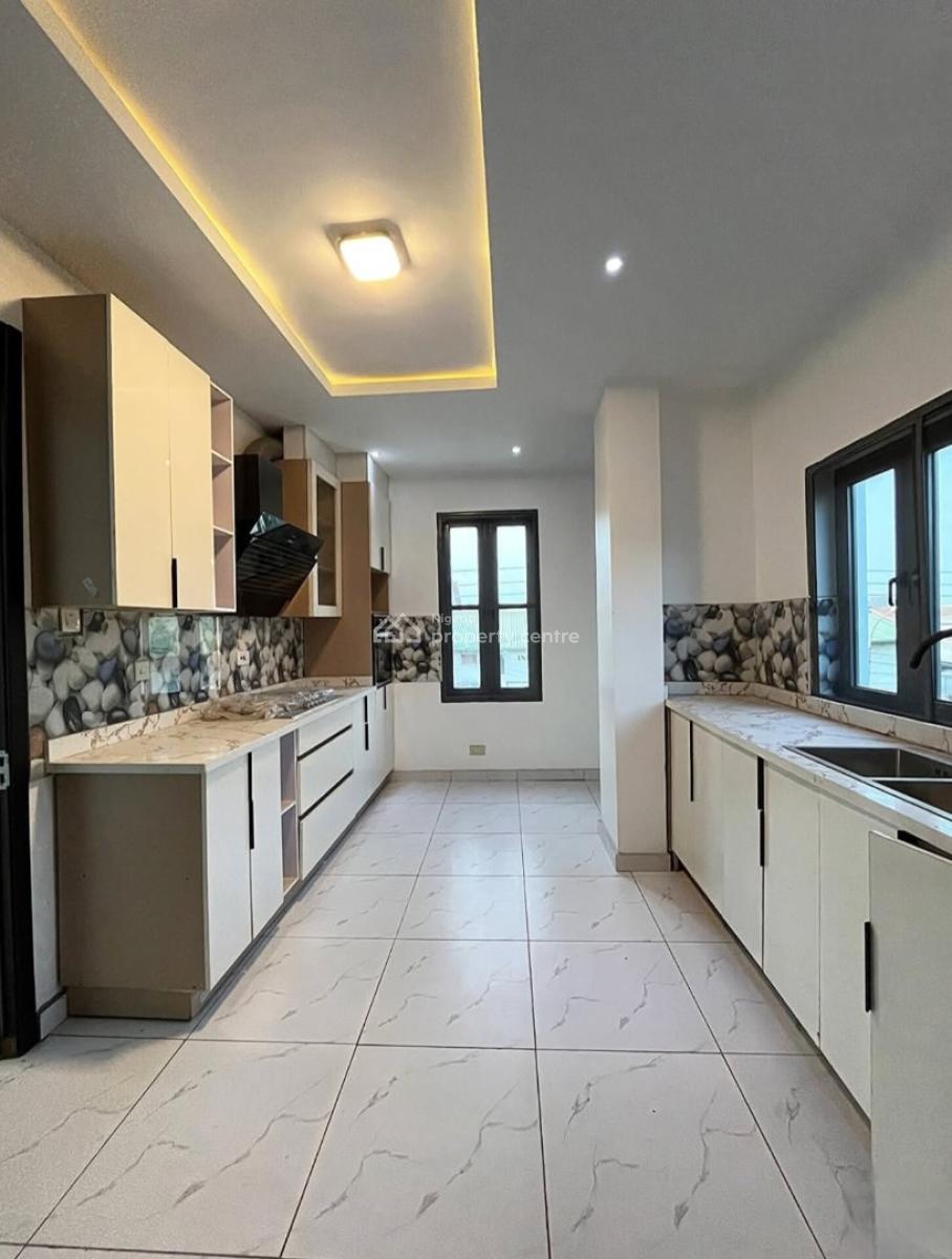 Deluxe 4 Bedroom Duplex with a Bq, Shomolu, Obanikoro, Shomolu, Lagos, Detached Duplex for Sale