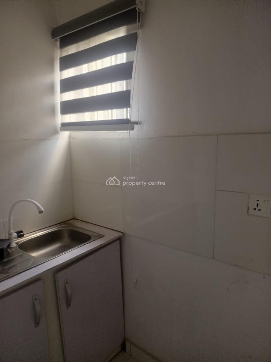 Clean, Standard, & Spacious Studio in Victoria Island, Ligali, Victoria Island (vi), Lagos, Self Contain (single Rooms) for Rent