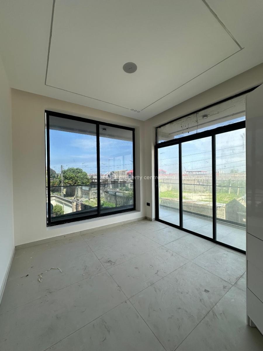 Luxury 2 Bedroom Penthouse with an Iconic View of Water, Highway +gym, Ikate, Lekki, Lagos, Flat / Apartment for Sale