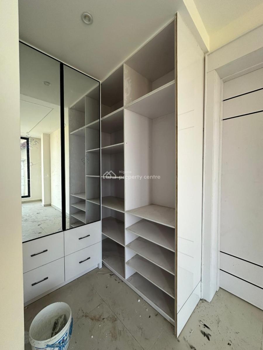 Luxury 2 Bedroom Penthouse with an Iconic View of Water, Highway +gym, Ikate, Lekki, Lagos, Flat / Apartment for Sale