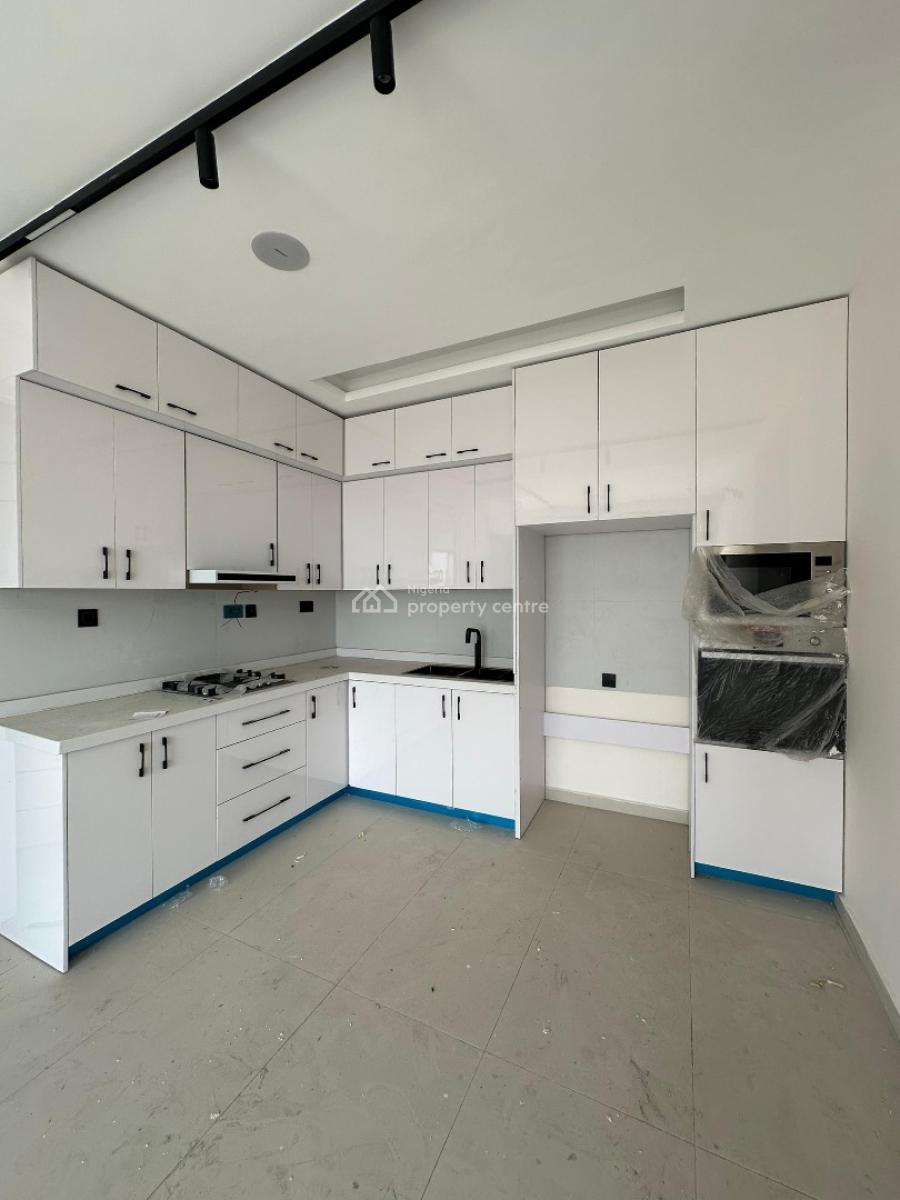 Luxury 2 Bedroom Penthouse with an Iconic View of Water, Highway +gym, Ikate, Lekki, Lagos, Flat / Apartment for Sale