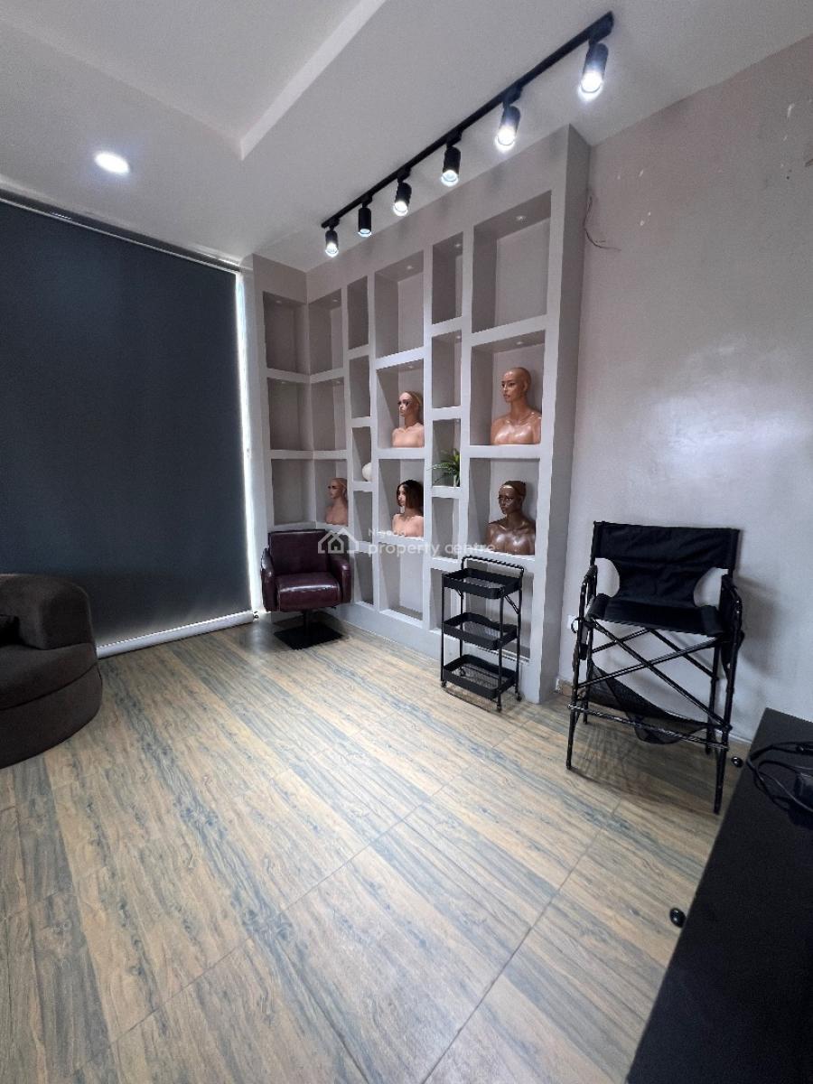 60sqm Saloon Space on a Busy Road at Lekki Phase 1, Off Bisola Durosinmi Etti Drive Lekki Phase 1, Lekki Phase 1, Lekki, Lagos, Shop for Rent