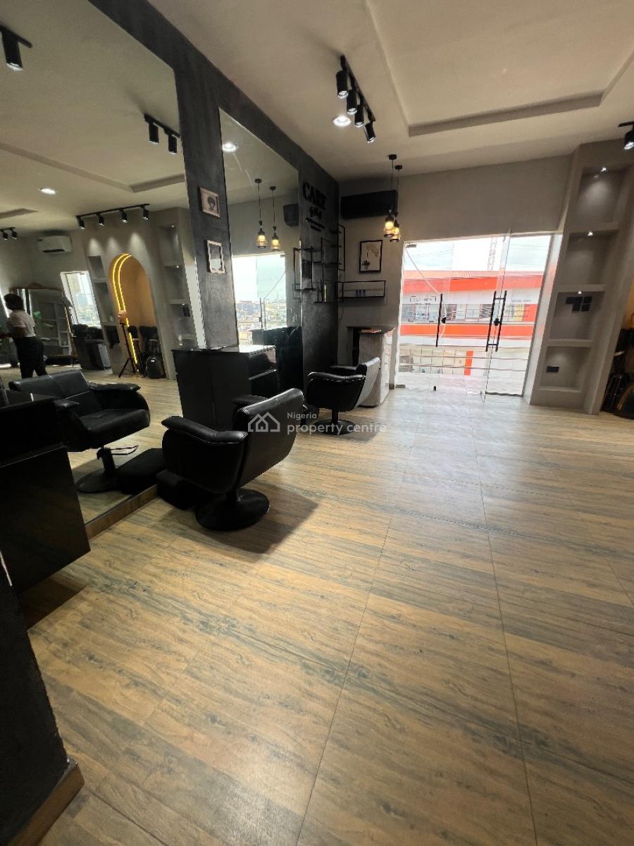 60sqm Saloon Space on a Busy Road at Lekki Phase 1, Off Bisola Durosinmi Etti Drive Lekki Phase 1, Lekki Phase 1, Lekki, Lagos, Shop for Rent