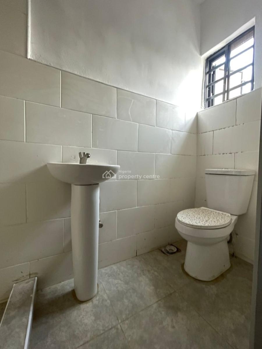 3 Bedroom Semi Detached Duplex, Olowora, Magodo, Lagos, Semi-detached Duplex for Sale