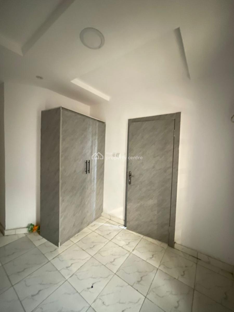 3 Bedroom Semi Detached Duplex, Olowora, Magodo, Lagos, Semi-detached Duplex for Sale