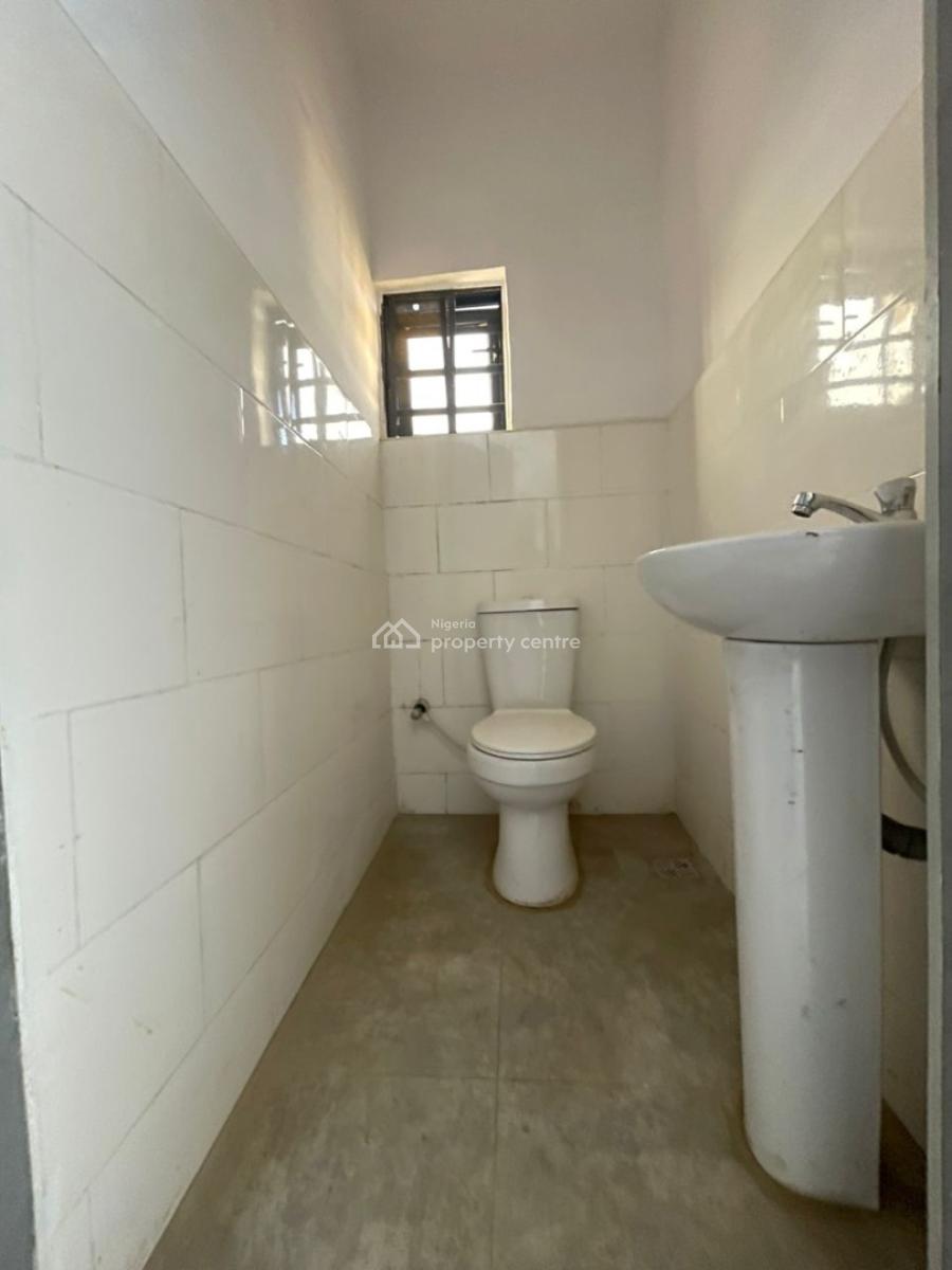 3 Bedroom Semi Detached Duplex, Olowora, Magodo, Lagos, Semi-detached Duplex for Sale