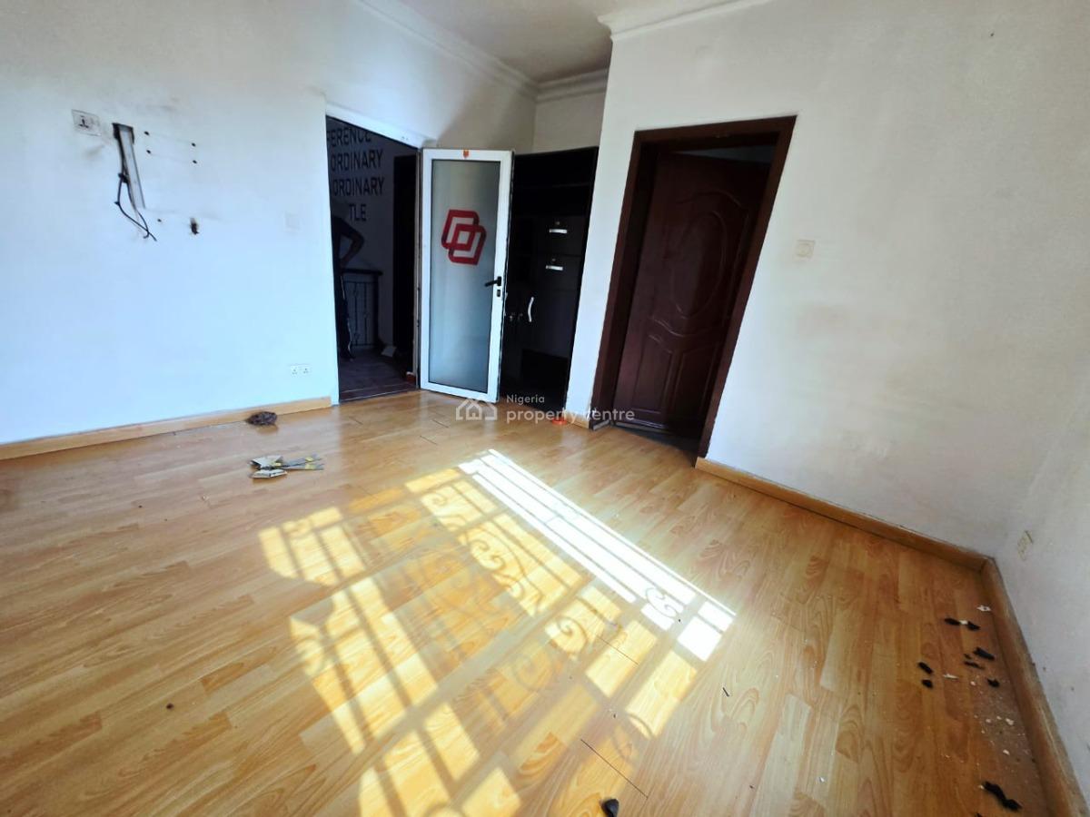 Commercial 5 Bedroom En Suite Semi Detached Duplex, Lekki Phase 1, Lekki, Lagos, Office Space for Rent