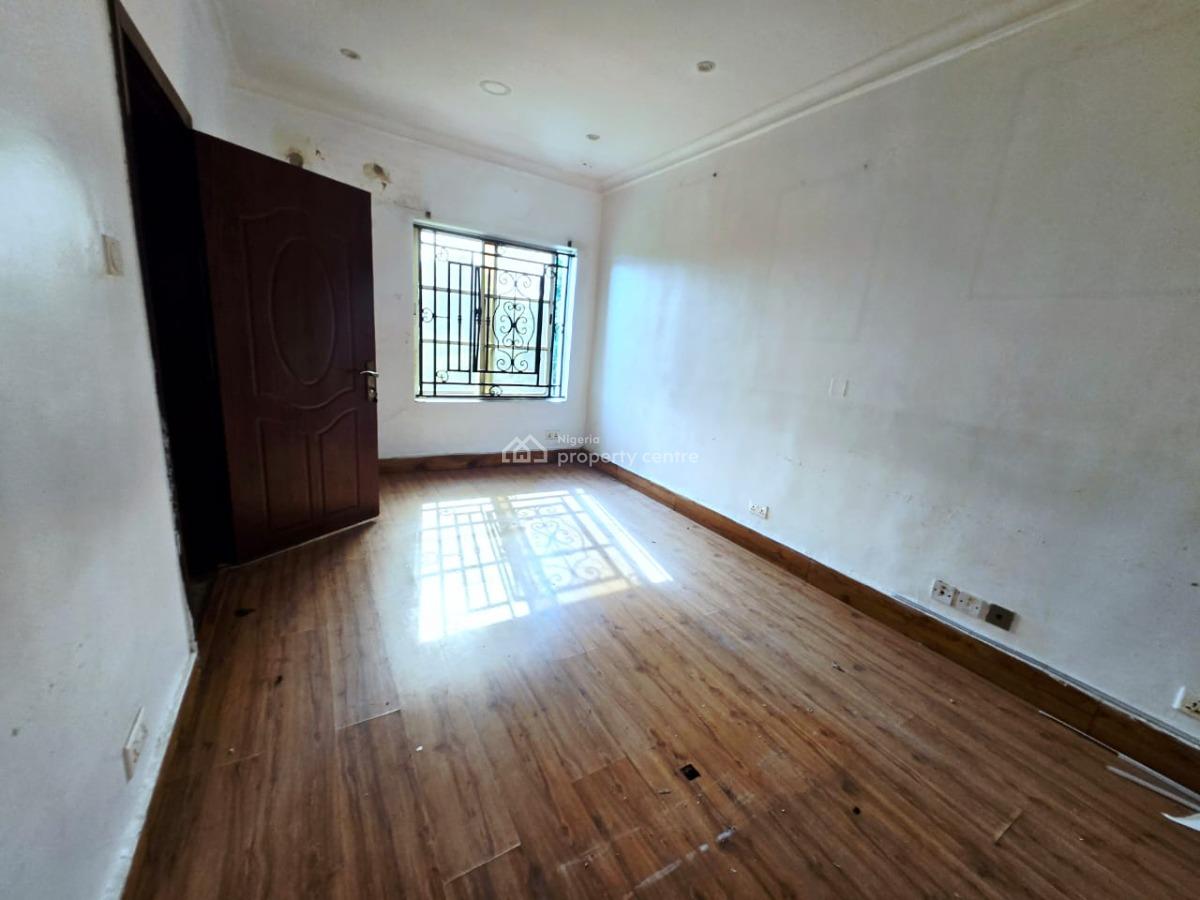 Commercial 5 Bedroom En Suite Semi Detached Duplex, Lekki Phase 1, Lekki, Lagos, Office Space for Rent