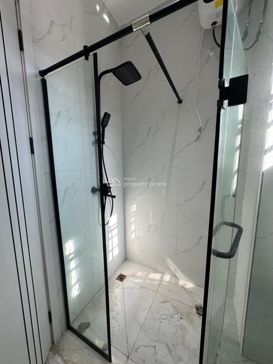 Very Spacious 2 Bedroom Apartment Perfect for Investment, Ikate, Lekki, Lagos, Flat / Apartment for Sale