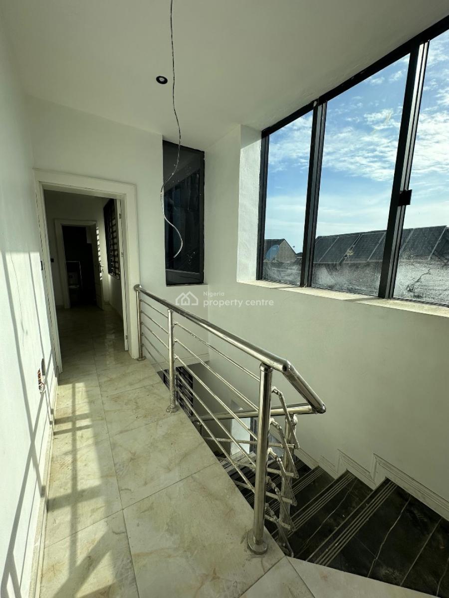 Spacious Luxury  2 Bedroom Maissonette Perfect for Investment Or Residential, Ikate, Lekki, Lagos, Flat / Apartment for Sale