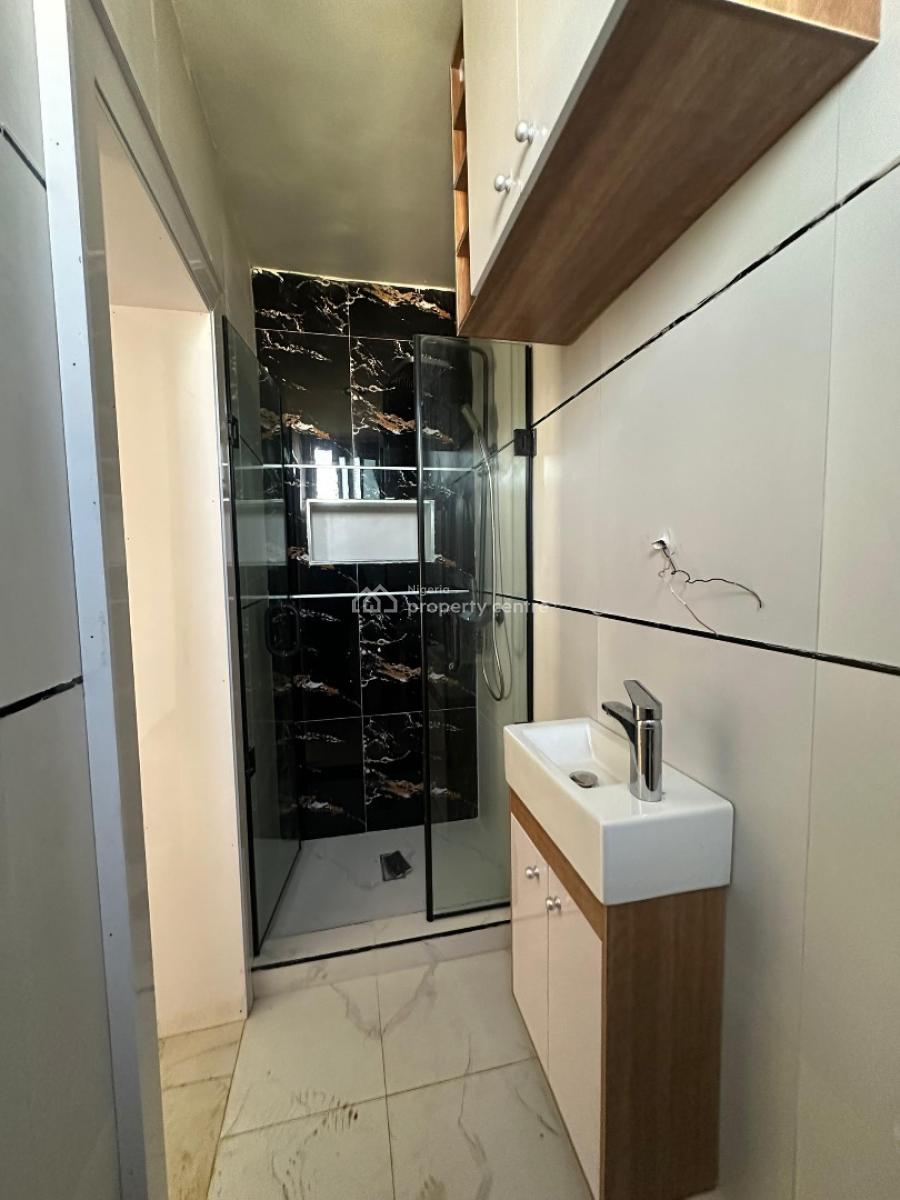 Luxury 1 Bedroom Penthouse with Elevator and Open Rooftop, Ikate, Lekki, Lagos, Flat / Apartment for Sale