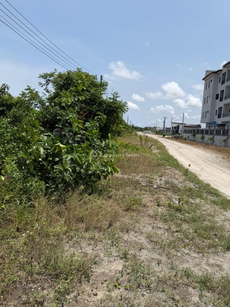 Dry Mix-use  Land Available for Distress, Ajayi Apata Estate Beside Fara Park and Crown Estate, Sangotedo, Ajah, Lagos, Mixed-use Land for Sale