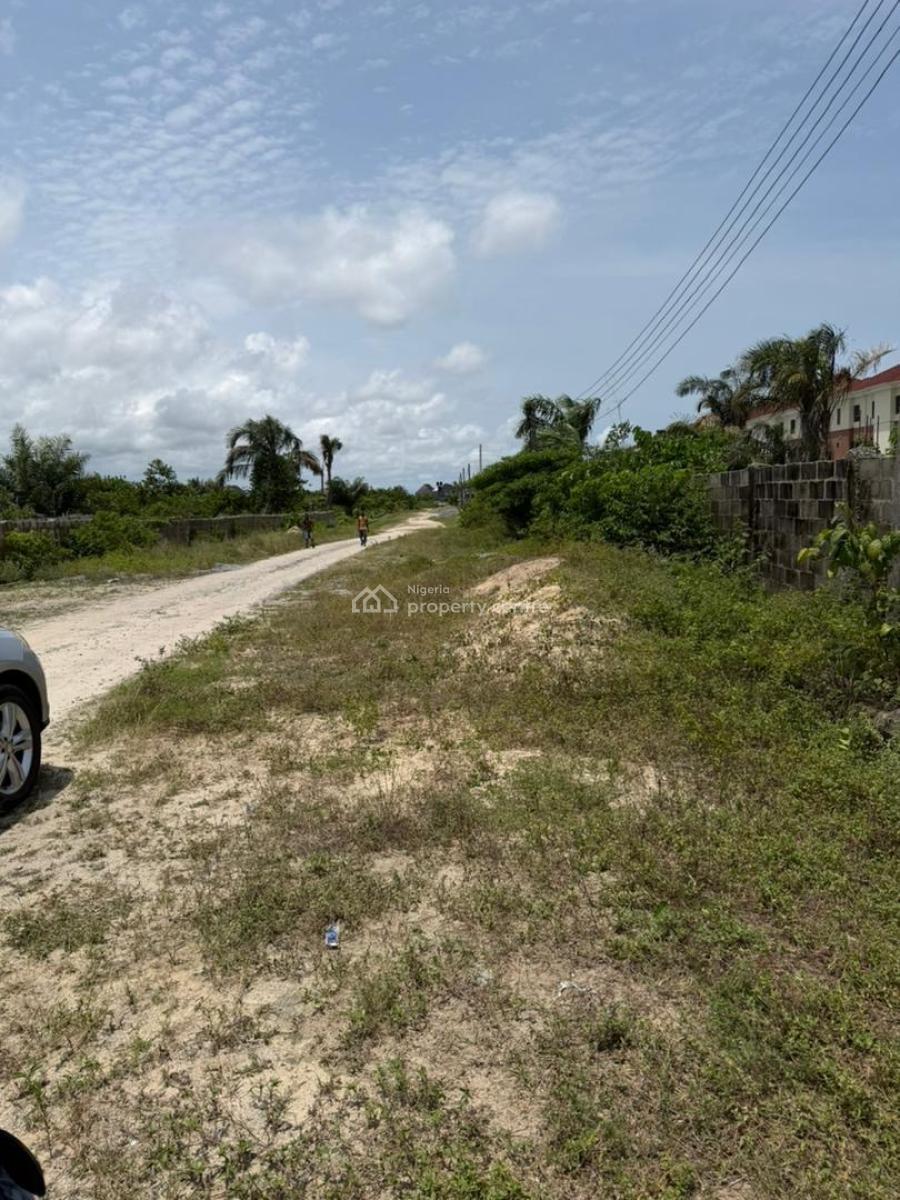 Dry Mix-use  Land Available for Distress, Ajayi Apata Estate Beside Fara Park and Crown Estate, Sangotedo, Ajah, Lagos, Mixed-use Land for Sale