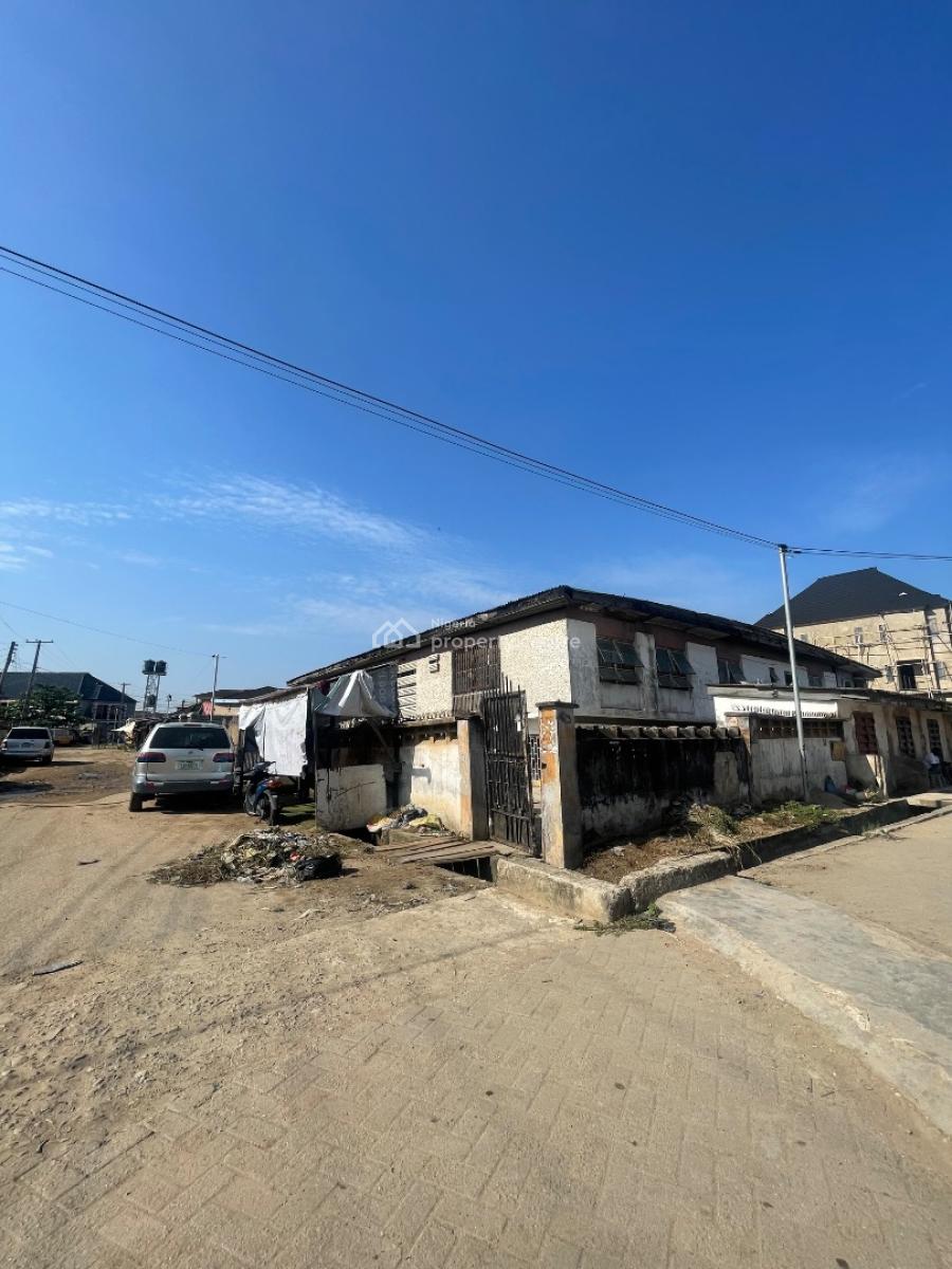 Demolishable Building on 960sqm in a Strategic Location, Akoka, Yaba, Lagos, Mixed-use Land for Sale