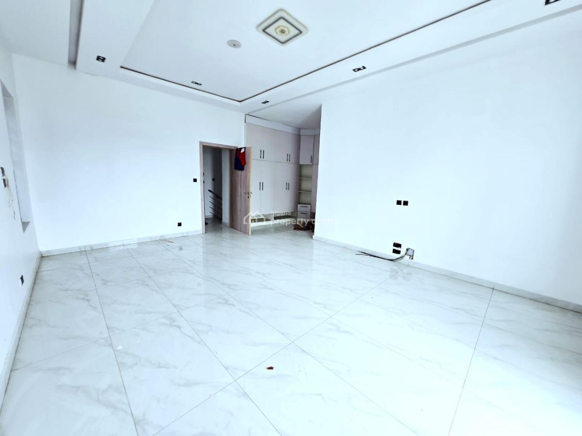 4 Bedroom Semi-detached with Bq, Ikate Elegushi, Lekki, Lagos, Semi-detached Duplex for Sale