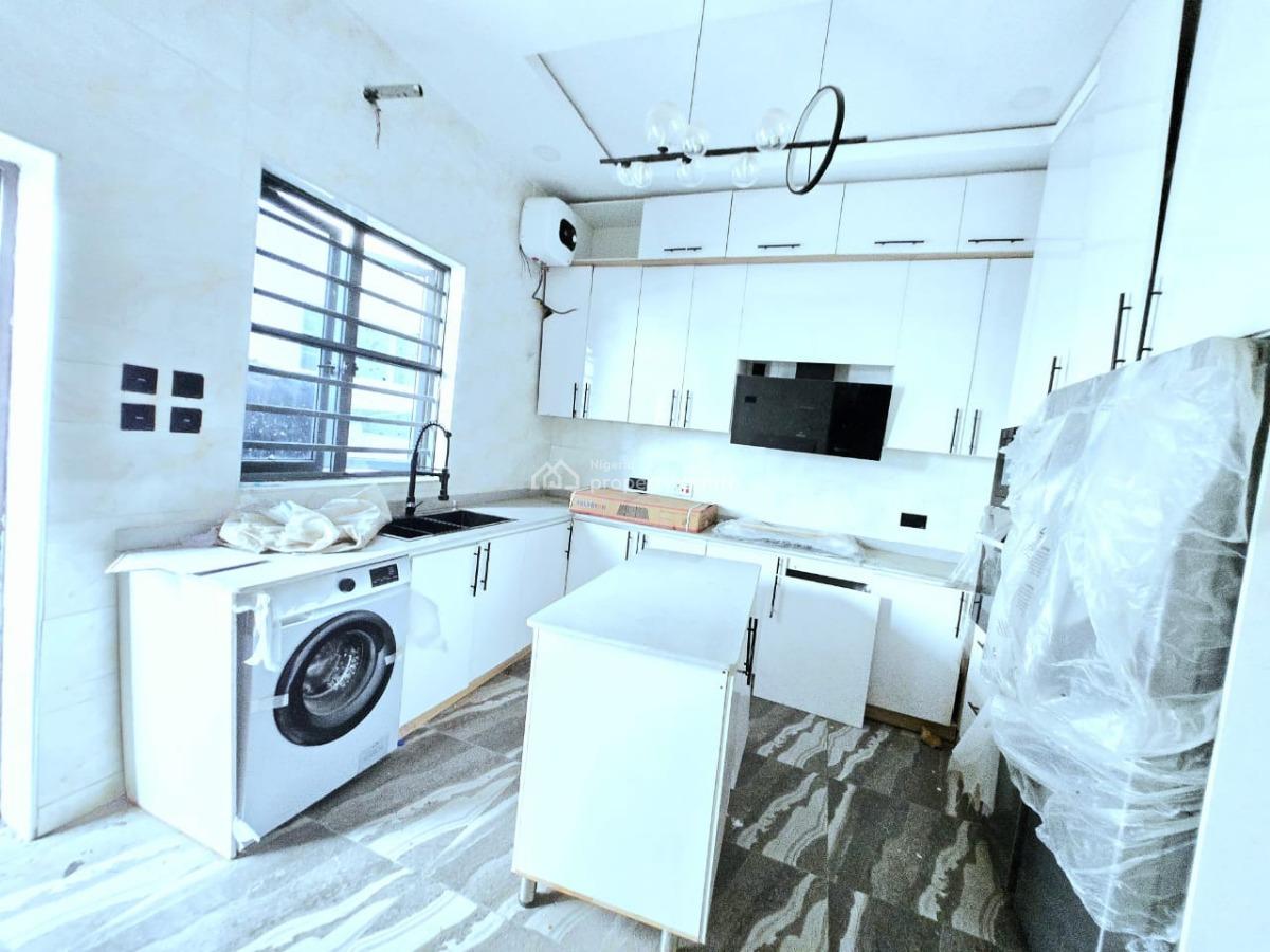 4 Bedroom Semi-detached with Bq, Ikate Elegushi, Lekki, Lagos, Semi-detached Duplex for Sale