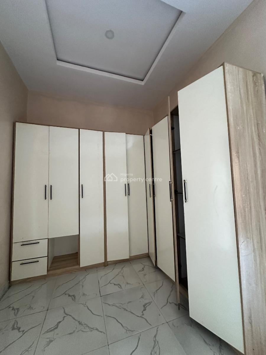 Distress Offer! Very Neat 4 Bedroom Duplex Semi-detached Duplex, Ikota Gra, Ajah, Lagos, Semi-detached Duplex for Sale