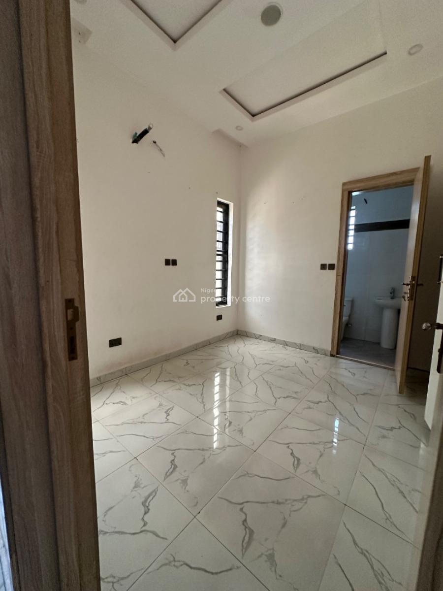 Distress Offer! Very Neat 4 Bedroom Duplex Semi-detached Duplex, Ikota Gra, Ajah, Lagos, Semi-detached Duplex for Sale