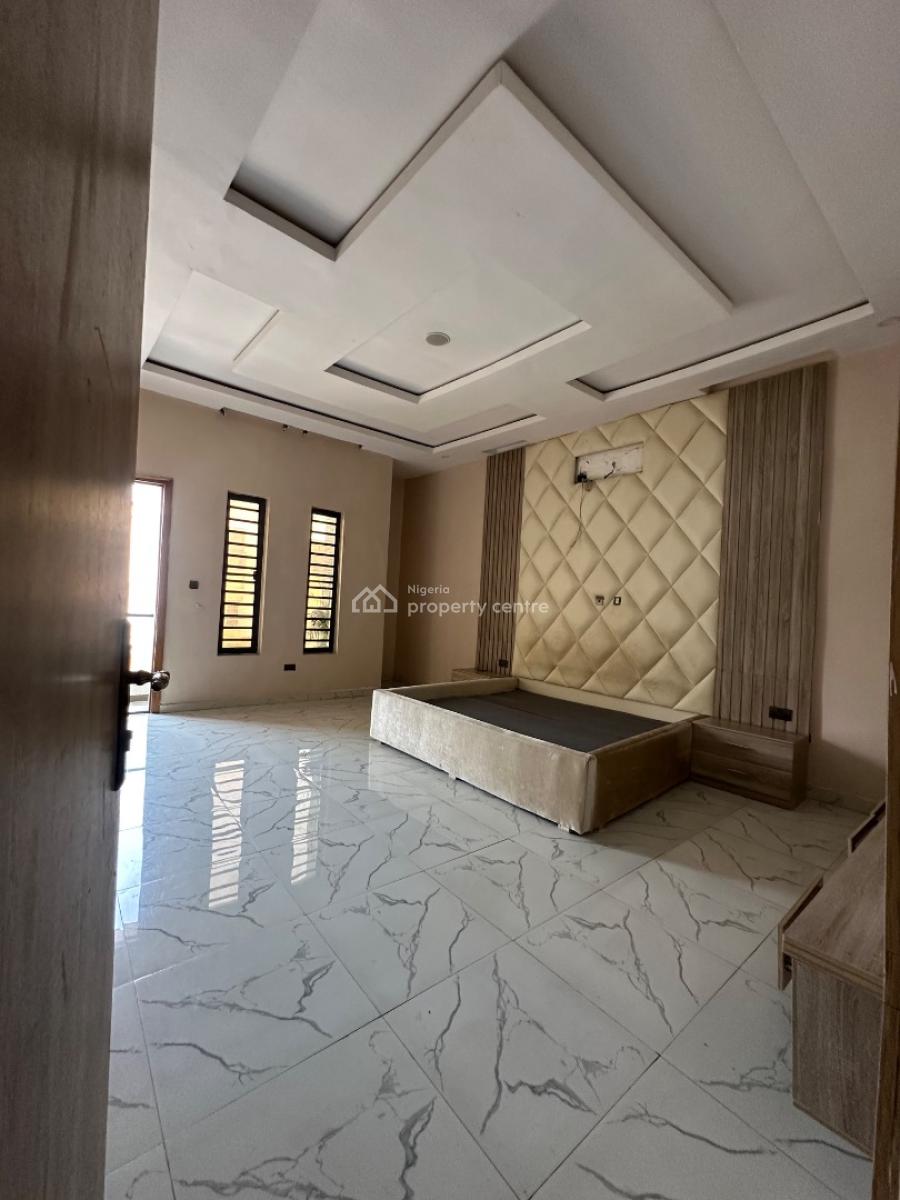 Distress Offer! Very Neat 4 Bedroom Duplex Semi-detached Duplex, Ikota Gra, Ajah, Lagos, Semi-detached Duplex for Sale