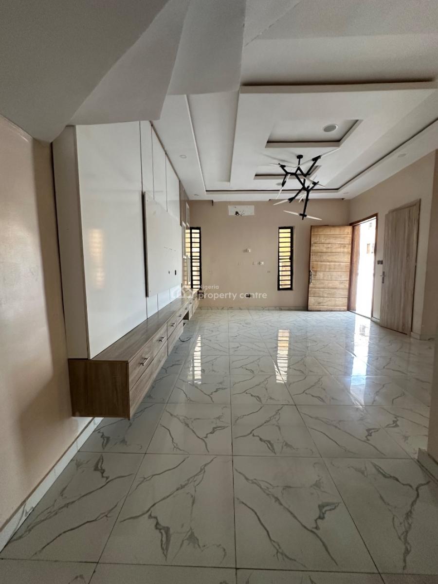 Distress Offer! Very Neat 4 Bedroom Duplex Semi-detached Duplex, Ikota Gra, Ajah, Lagos, Semi-detached Duplex for Sale