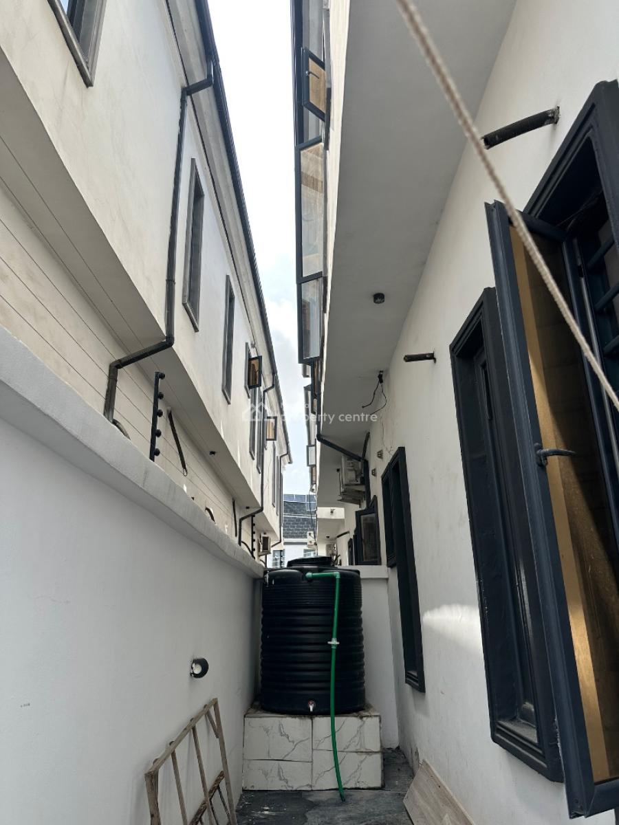Distress Offer! Very Neat 4 Bedroom Duplex Semi-detached Duplex, Ikota Gra, Ajah, Lagos, Semi-detached Duplex for Sale