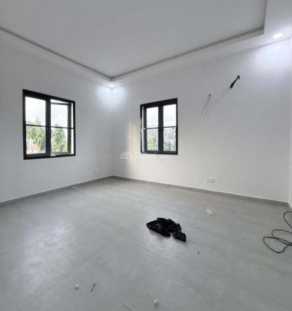 Fully Serviced 2 Bedroom Spacious Apartment with Swimming Pool, Lekki Phase 1, Lekki Phase 1, Lekki, Lagos, Flat / Apartment for Rent