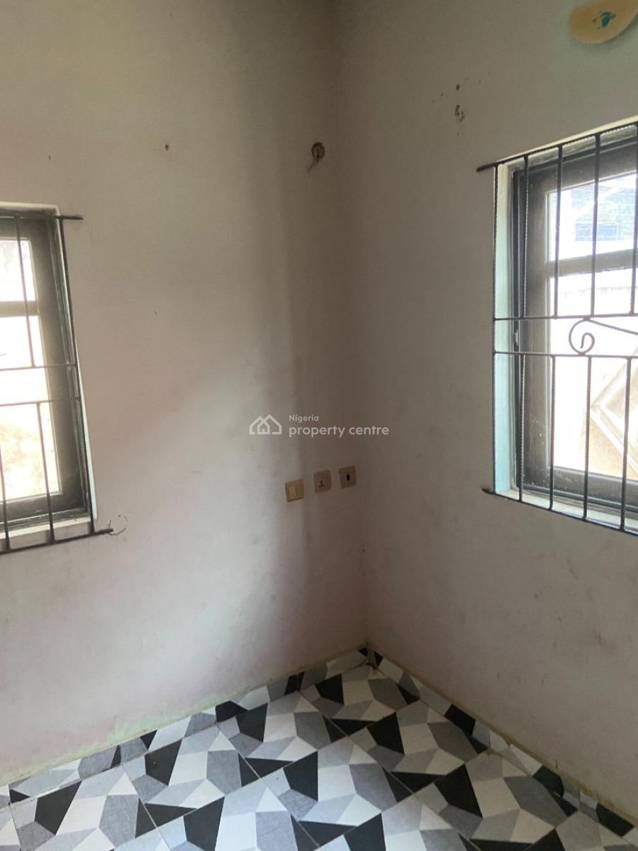 a Spacious 2 Bedroom Flat with Pop, Lapega Estate Along Lucky Fiber Road Road, Ikorodu, Lagos State, Ikorodu, Lagos, Flat / Apartment for Rent