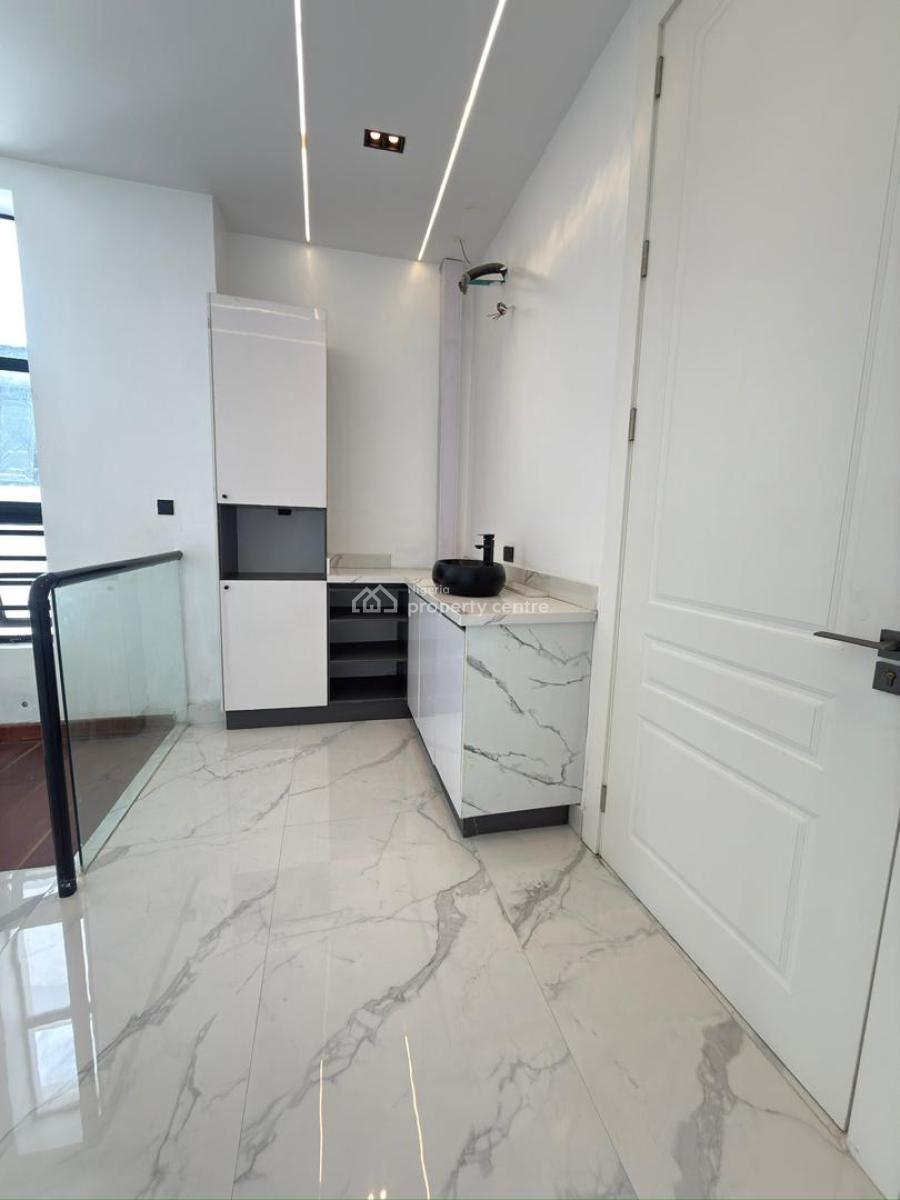 Ultra-luxury 5-bedroom Fully Detached Duplex + Bq, Lekki Phase 1, Lekki, Lagos, Detached Duplex for Sale