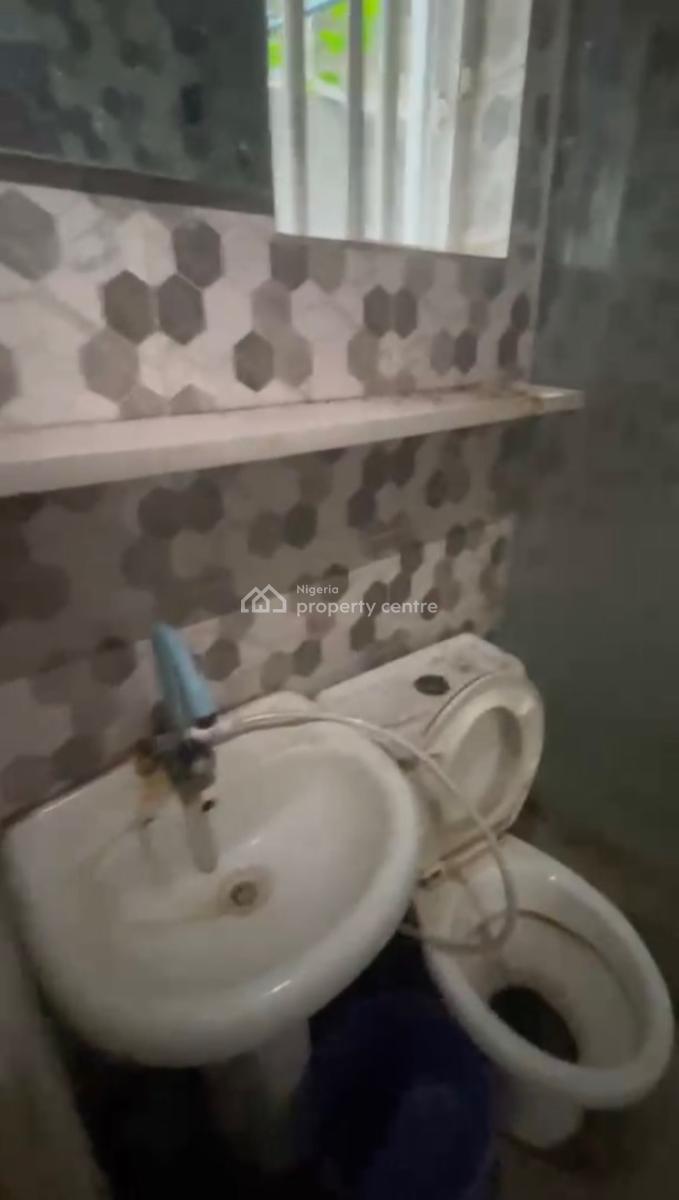 Standard and Spacious Self Contain, Off Freedom Way, Lekki Phase 1, Lekki, Lagos, Self Contain (single Rooms) for Rent