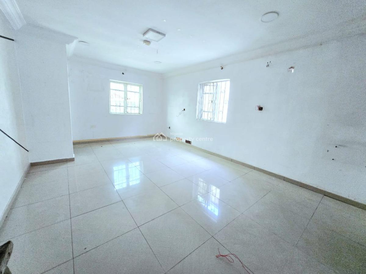 Massive 5 Bedroom Detached House, Pinnock Beach Estate, Osapa, Lekki, Lagos, Detached Duplex for Sale