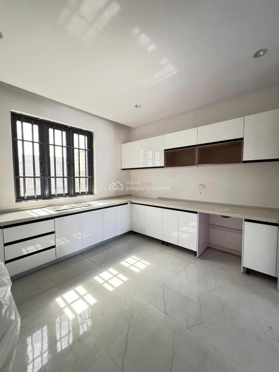 Exquisite 3 Bedroom Apartment with an Elevator in a Well Secured Estate, Ikoyi, Lagos, Flat / Apartment for Sale