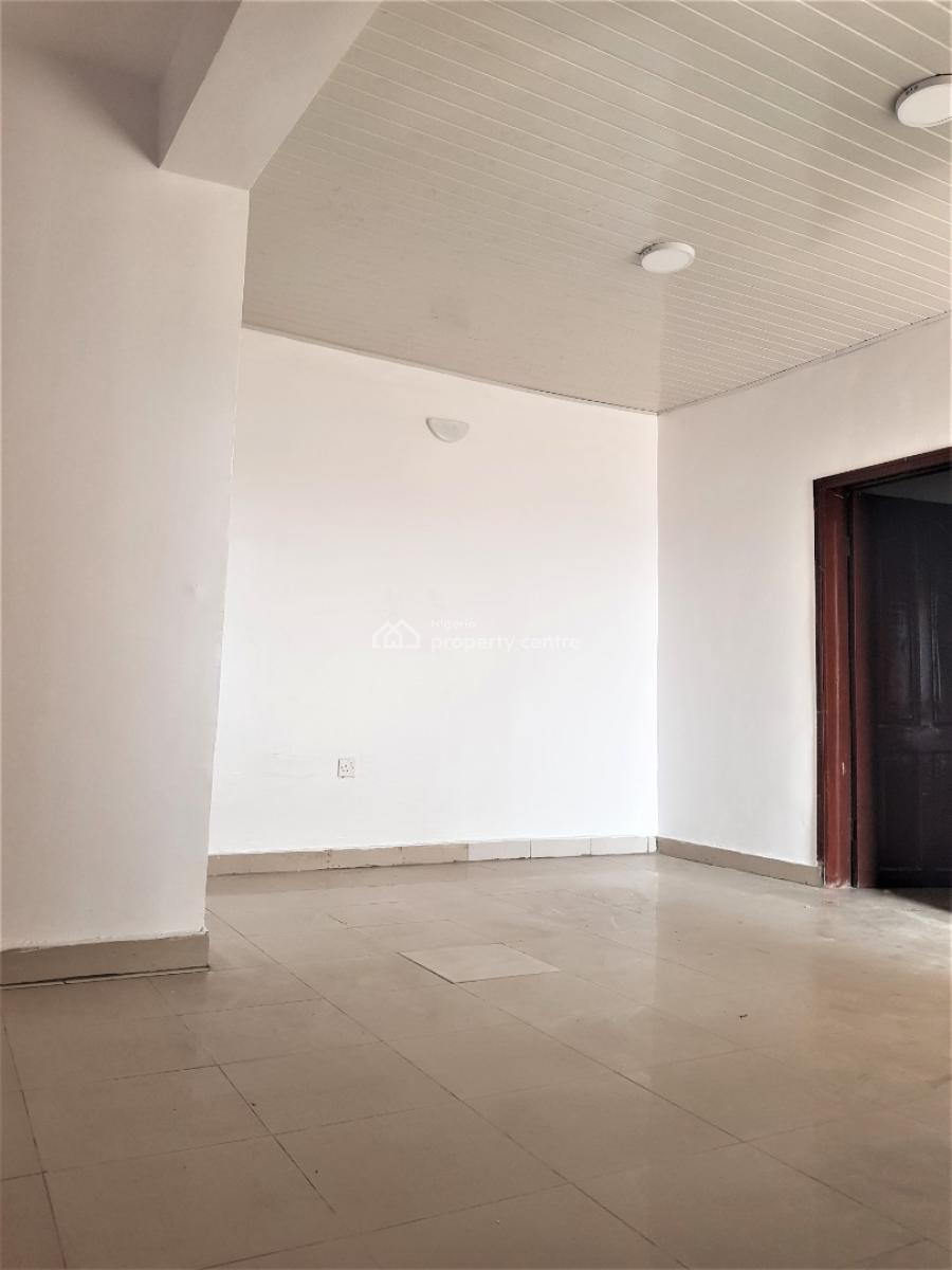 Mini Flat on a Penthouse in a Serene Neighbourhood, Igbo Efon, Lekki, Lagos, Mini Flat (room and Parlour) for Rent