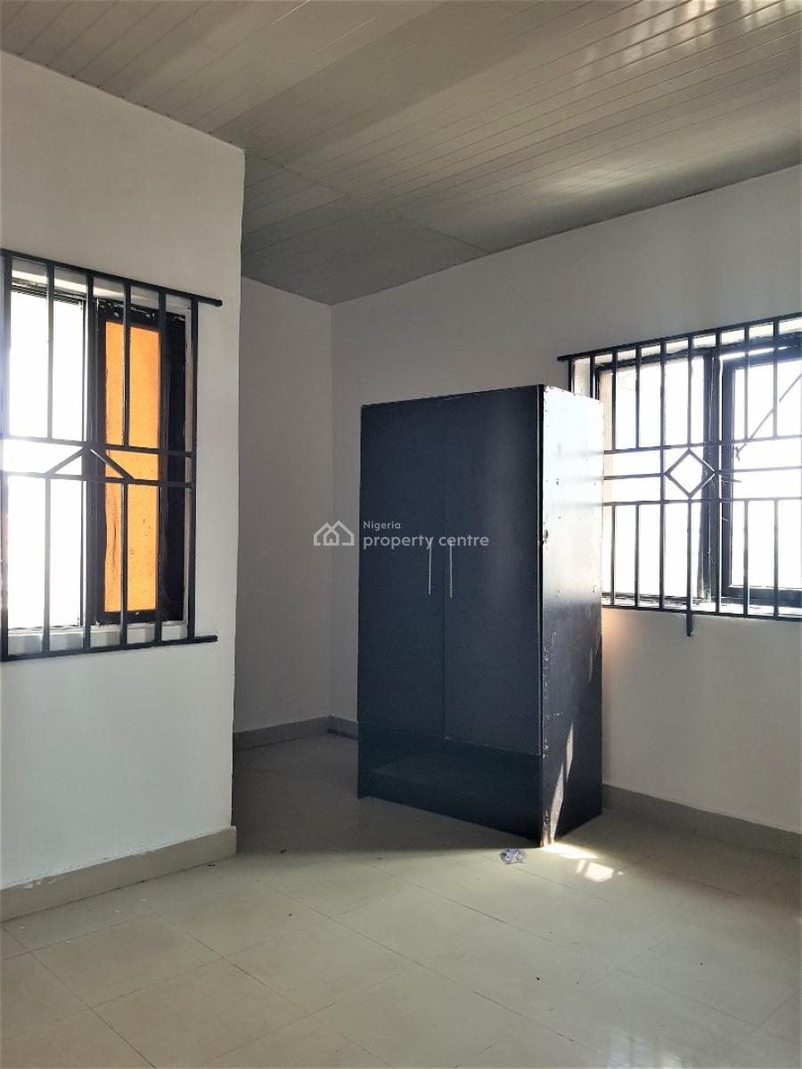 Mini Flat on a Penthouse in a Serene Neighbourhood, Igbo Efon, Lekki, Lagos, Mini Flat (room and Parlour) for Rent